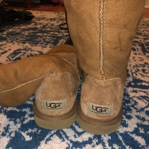 UGG Classic Short Boots